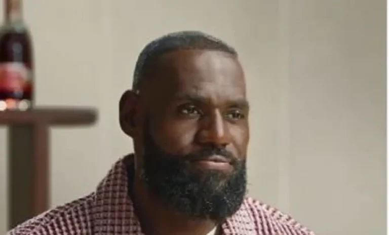 Μπάσκετ: Έξαλλοι όλοι με Λεμπρόν Τζέιμς! Φιάσκο η ανακοίνωσή του, ήταν διαφήμιση (vid)