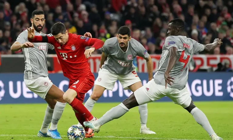 Λεβαντόφσκι: Ένα μήνα εκτός, χάνει και το ματς με τον Ολυμπιακό