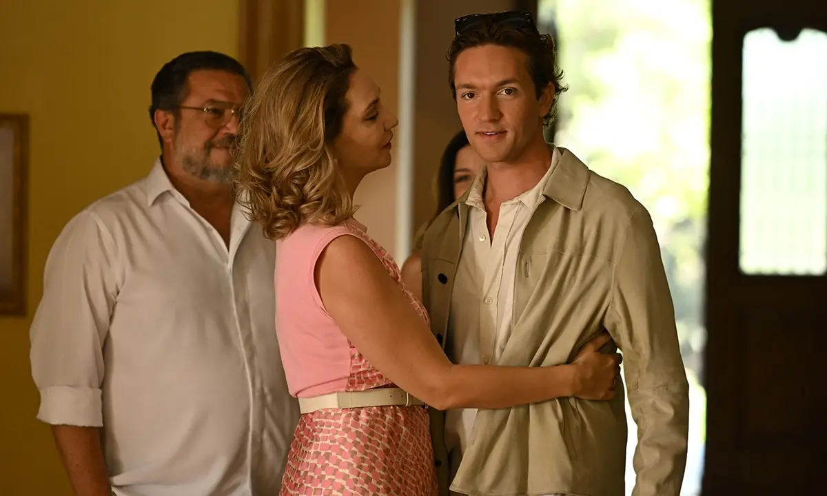 Να μ’ αγαπάς επόμενα επεισόδια: Η Ζωή αντικρίζει τη Φωτεινή και τον Λευτέρη!