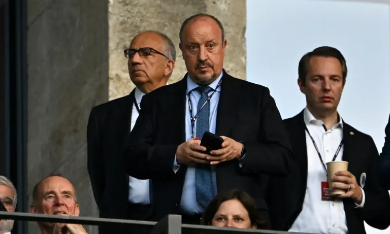 Πλήρης επιβεβαίωση Sportime – Στην Ελλάδα ο Ράφα Μπενίτεθ με όλους τους βοηθούς του!