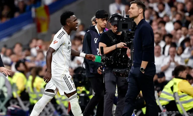 Ποδόσφαιρο: Ρεάλ Μαδρίτης: Τρελάθηκε ο Βινίσιους – Τα έβαλε με τον Αλόνσο!