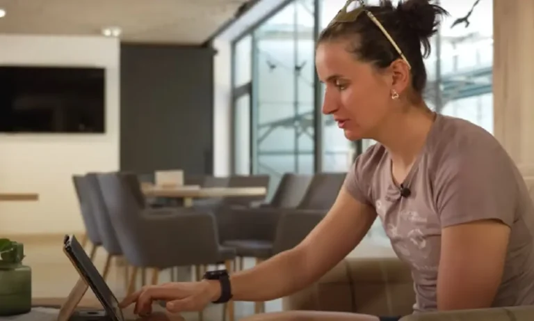 Must Read: Η Γαλλίδα παγκόσμια πρωταθλήτρια Τζούλια Σιμόν καταδικάστηκε για απάτη με πιστωτικές κάρτες