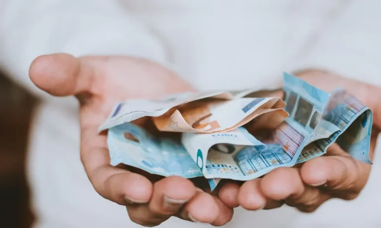 Συντάξεις Νοεμβρίου: Νωρίτερα οι συντάξεις στους λογαριασμούς!