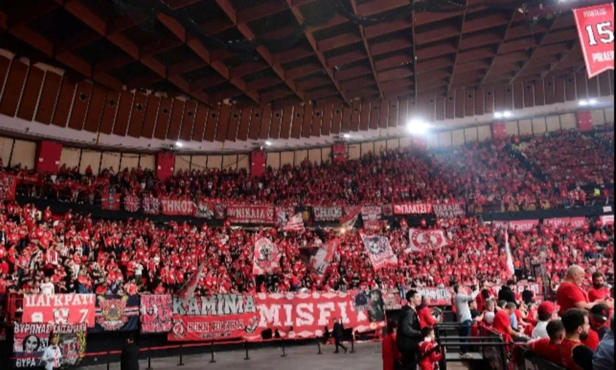 Ανακοίνωση Θύρας 7: «Καμία πολιτική στις εξέδρες – Μόνο Ολυμπιακός!»