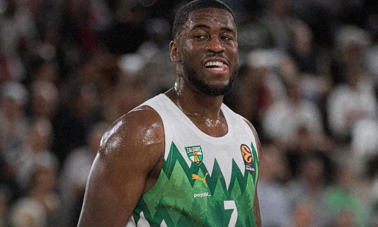 Οι πρώην του Ολυμπιακού, Ράιτ και Γκος έκαναν ματσάρα και πλήγωσαν τον Σπανούλη