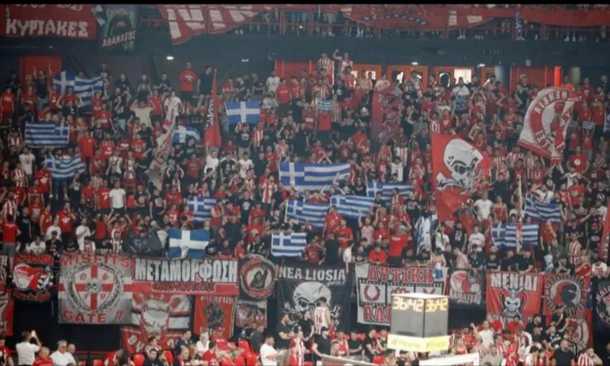 Ολυμπιακός – Παναθηναϊκός : Η Θύρα 7 θέλει ΣΕΦ γεμάτο με ελληνικές σημαίες