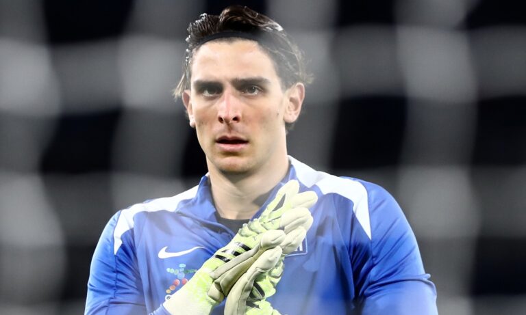 Υπόνοιες πως ο Μπακασέτας έκανε δηλώσεις στήριξης στον Τζολάκη για τα μάτια του κόσμου – Γιατί έγινε όλο αυτό το σκηνικό στο Action 24