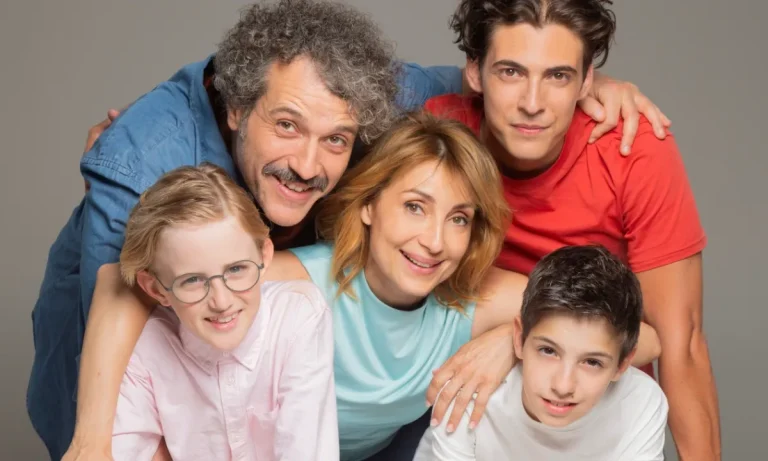 Τρίβουν τα χέρια τους στον Alpha και με αυτή τη σειρά