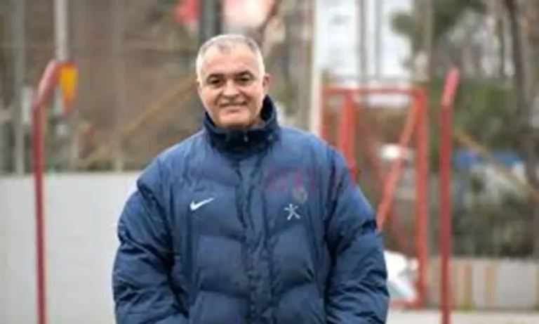 Σάσσαλος: «Τα συγχαρητήρια ανήκουν αποκλειστικά στους ποδοσφαιριστές μου»