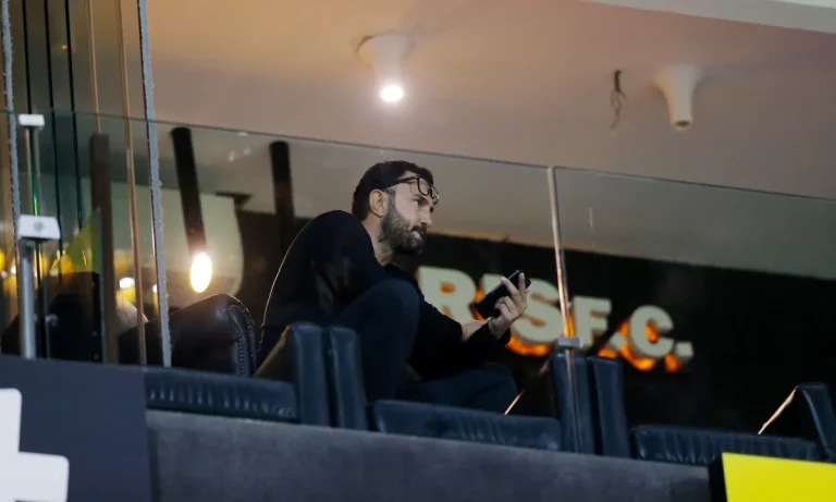 Ο Καρυπίδης το έστειλε το μήνυμα και όποιος το πήρε!