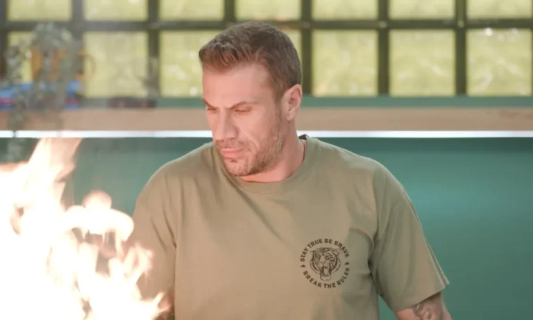 Media: Kitchen Lab: Ο Άκης Πετρετζίκης μάς ταξιδεύει σε Ανατολή, Μεσόγειο και Ευρώπη