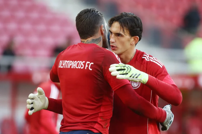 Ολυμπιακός : Για ποιο λόγο ο Μπότης μπορεί να αντικαταστήσει τον Πασχαλάκη στην ευρωπαϊκή λίστα