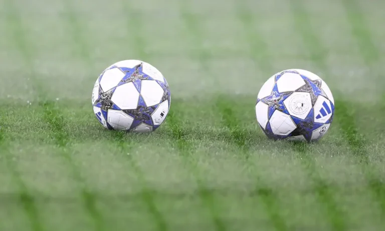 Tώρα καταλαβαίνει κανείς πόσο μάγκας είναι ο Ολυμπιακός – Έλιωσε τη Λίβερπουλ η Αϊντχόφεν