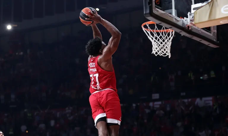 Μπάσκετ: Βαθμολογία Euroleague: Ο Ολυμπιακός στην 4άδα, στην 8η θέση ο Παναθηναϊκός