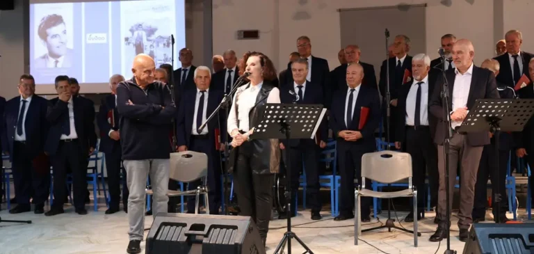 Άννα Μπιθικώτση: Λαύριο απέραντα σ’ ευχαριστώ!