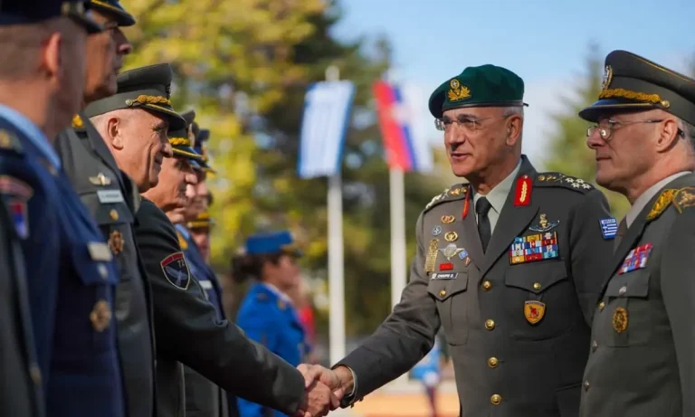 Ελληνοτουρκικά: Επίσημη επίσκεψη του αρχηγού ΓΕΕΘΑ Δημήτριου Χούπη στη Σερβία για ενίσχυση της στρατιωτικής συνεργασίας