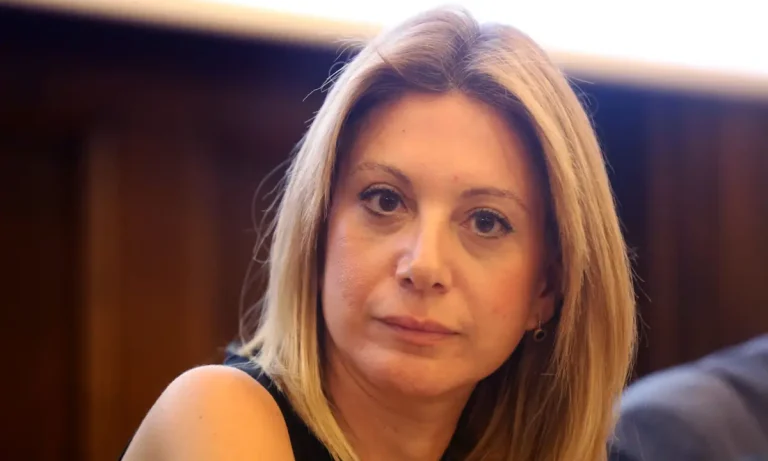 Κοινωνία: Καρυστιανού για το δίλημμα «Μητσοτάκης ή χάος»: «Ο Μητσοτάκης είναι το χάος»