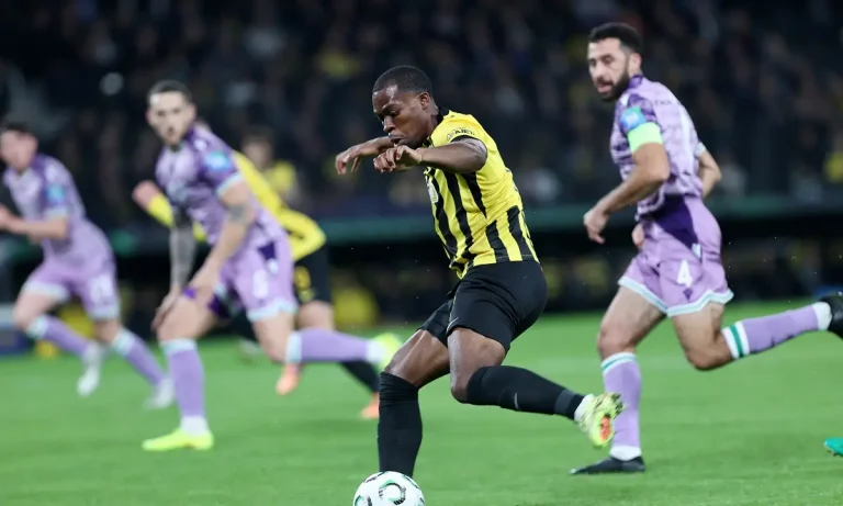 Ποδόσφαιρο: ΑΕΚ: Καλύτερα να έπαιζε με 10, παρά με αυτούς τους τρεις