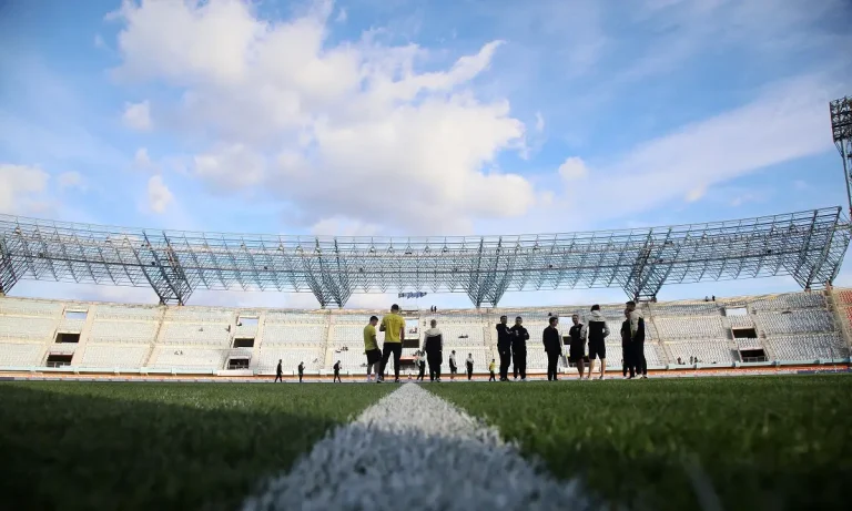 Ποδόσφαιρο: ΟΦΗ – ΑΕΚ: Τα λογικά κάνει στην 11άδα ο Νίκολιτς, που δε θα είναι στον πάγκο – Εκτός αποστολής ο Κουτέσα