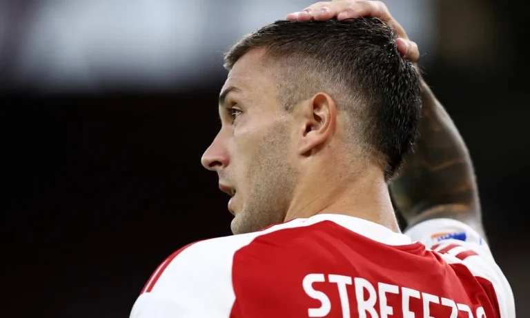 Ολυμπιακός – Ατρόμητος: Τα έξι λεπτά του Στεφέτσα ήταν φάουλ αντιμετώπιση του Μεντιλίμπαρ;