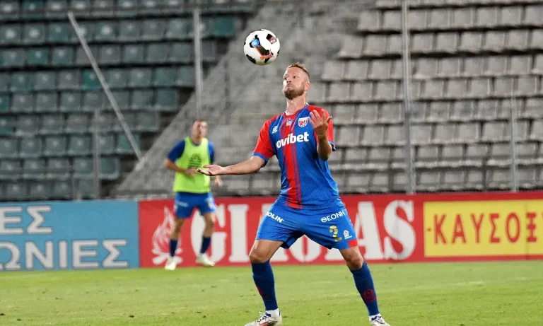 Βόλος: Απάντησε στον Σούντγκρεν και του έκανε μήνυση