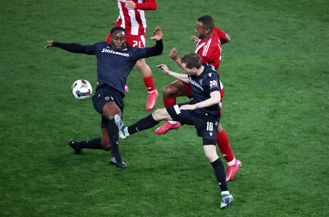 Σαν Σήμερα: Ο ΠΑΟΚ συντρίβει 6-1 τον Ολυμπιακό για το Πρωτάθλημα της Α’ Εθνικής