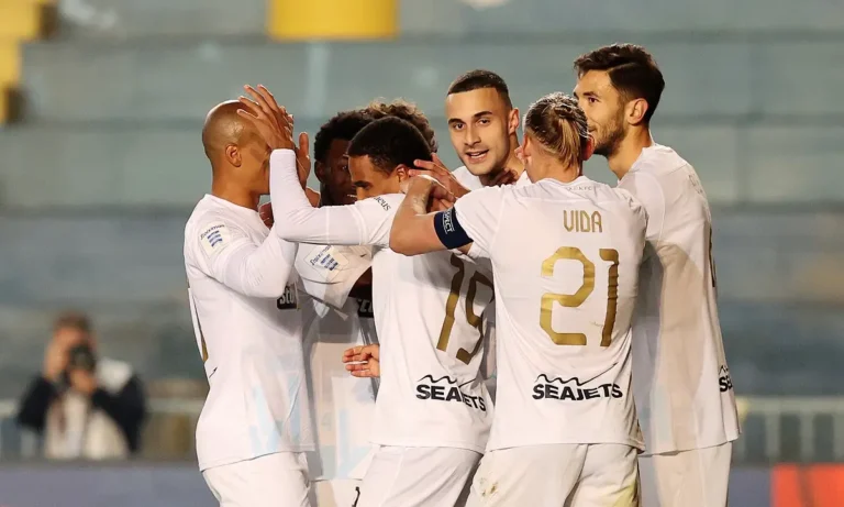 Κλειδώνει την οκτάδα με ενισχυμένες αποδόσεις!