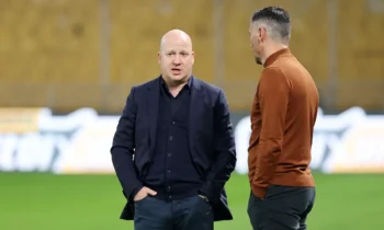 Ποδόσφαιρο: ΑΕΚ-Ατρόμητος: Έκανε την έκπληξη στους βασικούς ο Νίκολιτς – Στον πάγκο Ελίασον, Καραργύρης