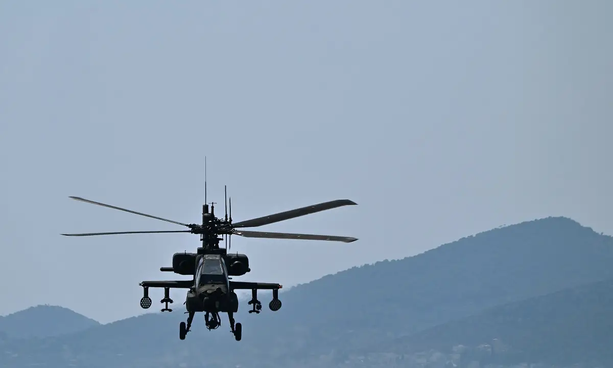 Τουρκία: Η Ελλάδα ενισχύει τα Apache με νέους Hellfire αξίας 64 εκατ.