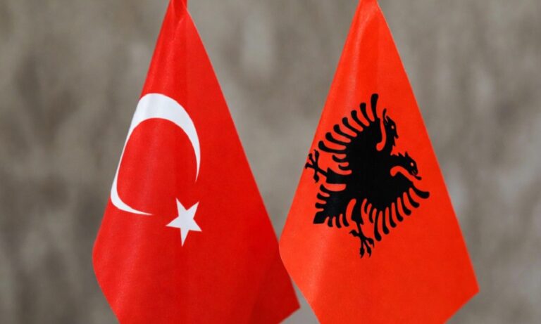 Ελληνοτουρκικά: Ελληνοτουρκικά: Παιχνίδια της Τουρκίας στην πίσω αυλή της Ελλάδας με την Αλβανία