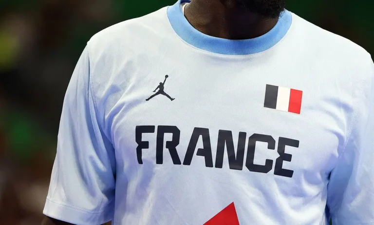 Μπάσκετ: Οι Σπερς έχουν τον Γουεμπανιάμα στο ρελαντί