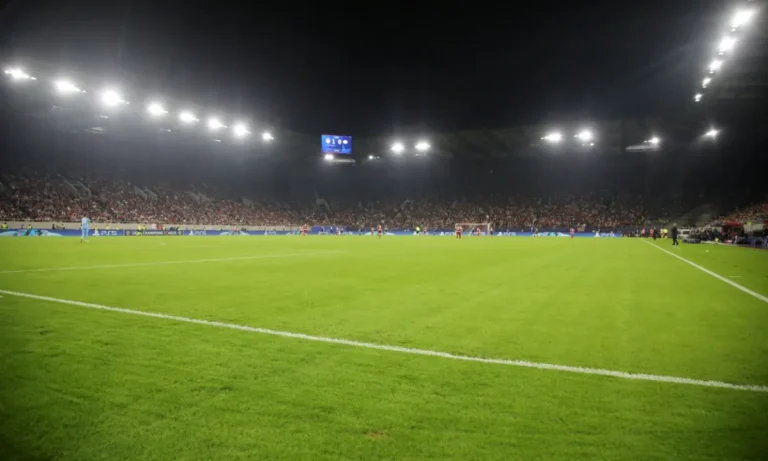 Ποδόσφαιρο: Ολυμπιακός νέα : Τι είναι τα νέα LED φωτιστικά του Καραϊσκάκη και γιατί τα χρησιμοποιούν τα μεγαλύτερα γήπεδα της Ευρώπης