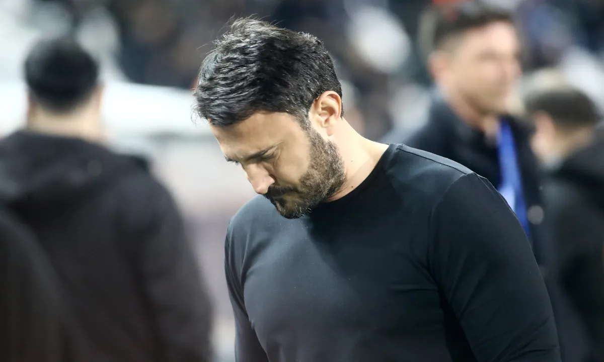 Υπό πίεση πλέον ο Καρυπίδης!