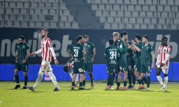 Ποδόσφαιρο: Πανσερραϊκός – Λεβαδειακός 0-2: Το καθάρισαν οι αλλαγές και οι… αποβολές!