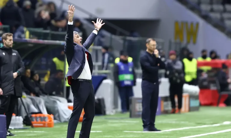 Ποδόσφαιρο: Ολυμπιακός ποδόσφαιρο: «Γουρλής» ο Ισπανός διαιτητής αλλά τρελάθηκε με την διαιτησία του ο Μεντιλίμπαρ – Του τα… έσουρε στη γλώσσα τους