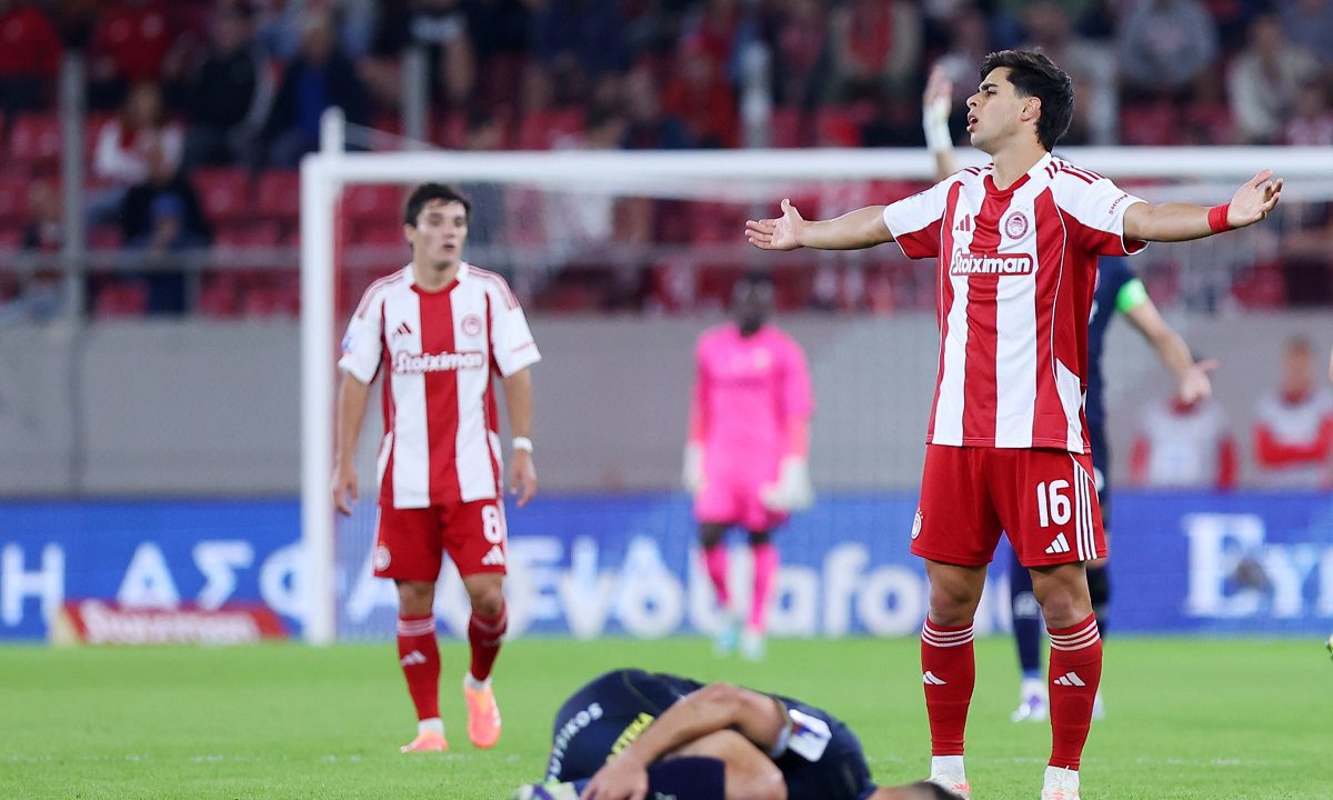 Ολυμπιακός: Έξαλλος ο Μεντιλίμπαρ με τον Σιπιόνι