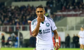 Ποδόσφαιρο: Τετέ: Έκανε το αδιανόητο, φωτογραφία με τη φανέλα της Γκρέμιο