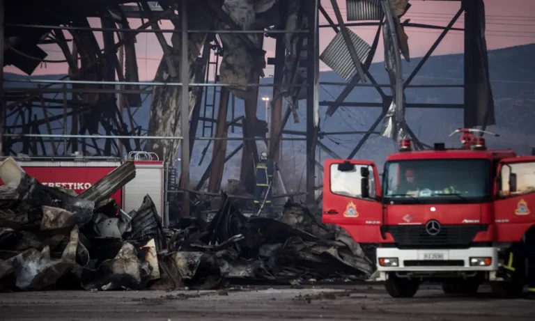 Κοινωνία: «Βιολάντα»: Νίπτει τας χείρας η κυβέρνηση για το εργατικό έγκλημα – Καμία ελεγκτική υπηρεσία δεν απέτρεψε τη φονική διαρροή αερίου που συνέβαινε για μήνες