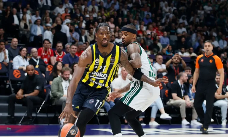 Μπάσκετ: Παναθηναϊκός Aktor: Στο κάδρο ο Χέιζ Ντέιβις για το 4