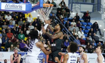 Μπάσκετ: Τάιρικ Τζόουνς: Τι απάντησε όταν τον ρώτησαν αν πλήρωσε για να παίξει στον Ολυμπιακό