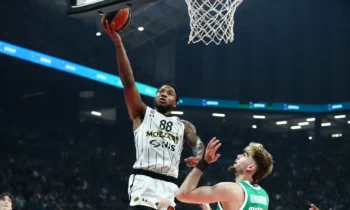 Μπάσκετ: Πλήρωσε τον Τάιρικ Τζόουνς, στο παρά πέντε πρόλαβε τη Μακάμπι ο Ολυμπιακός