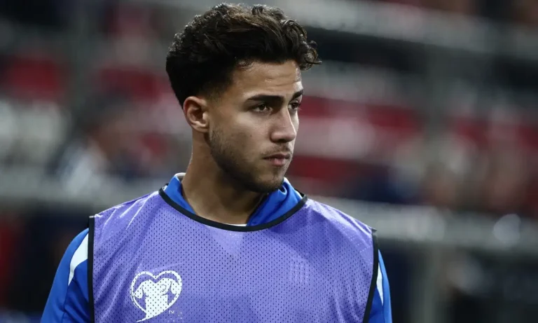 Ποδόσφαιρο: O Κωστούλας τρέλανε… τον Μαγκουάιρ και έγινε χαμός