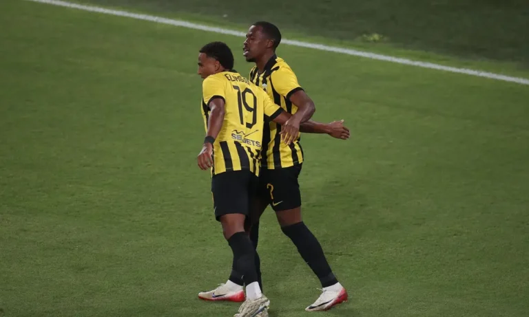 Ποδόσφαιρο: ΑΕΚ: Τι συμβαίνει με Κουτέσα, Ελίασον