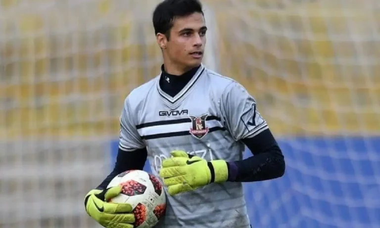 Ποδόσφαιρο: Κάτω από τα γκολπόστ ο Μάνου