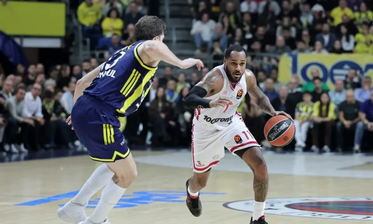 Μπάσκετ: Ολυμπιακός μπάσκετ: Τελικά πόσο καλύτερος είναι ο Μόρις από τον Λι;