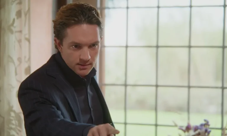 Media: Να μ’ αγαπάς: Ο Λευτέρης γίνεται διευθυντής του ξενοδοχείου και “ξηλώνει” Θεόφιλο – Ορφέα σε μία σκηνή-σοκ