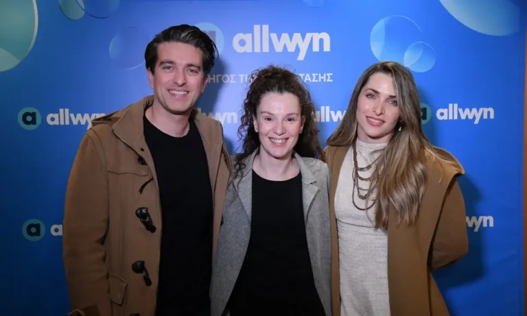 Μια βραδιά θεάτρου με την υπογραφή της Allwyn στο Μικρό Παλλάς – Οι celebrities που απαθανάτισε ο φωτογραφικός φακός