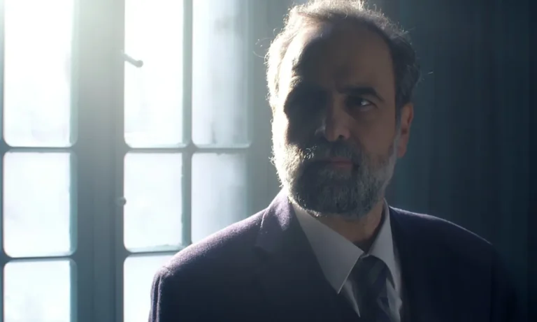 Media: Άγιος Έρωτας: Ο Παύλος Μαρκρόπουλος κάνει εγχείρηση καρδιάς στο Λονδίνο – Μόνο η Δώρα δίπλα του