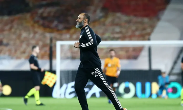 Ποδόσφαιρο: Ο Τζον Αρίας που θέλει ο Ολυμπιακός έβγαλε μάτια απέναντι στον προπονητή που έδιωξε ο Μαρινάκης