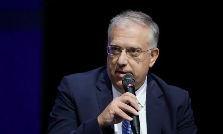 Κοινωνία: Ακρίβεια: Σε παράλληλο σύμπαν ο προκλητικός Τ.Θεοδωρικάκος – «Το μέσο ελληνικό νοικοκυριό καλύπτει τις ανάγκες του»